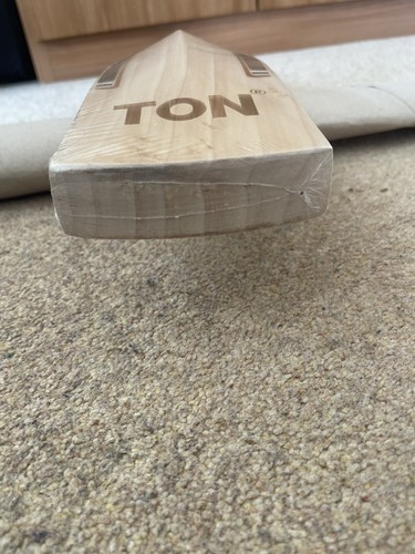 Cricket bat 9 oz - cricket, 2.9.9