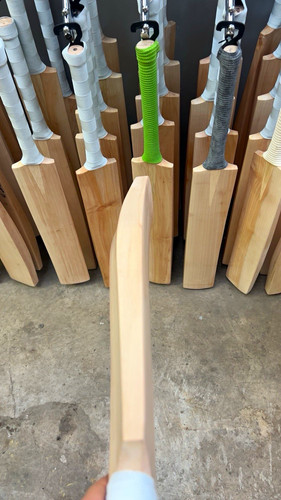 English willow grade cricket - willow,