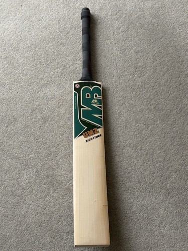 Malik umz signature cricket - malik,