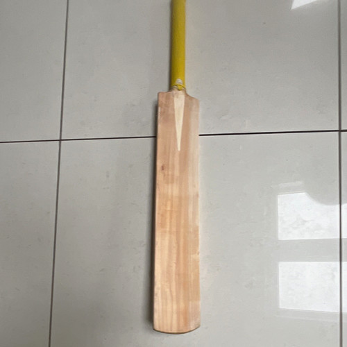 Refurbished size kookaburra - size,