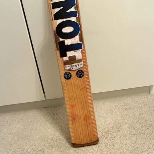Ton reserve cricket bat - ton,