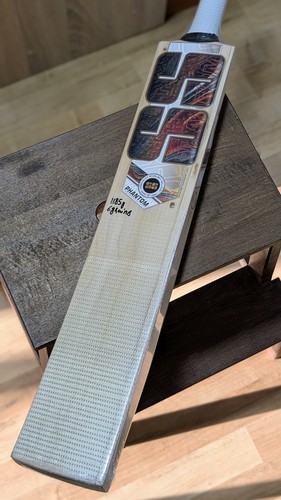 Phantom cricket bat - ss,