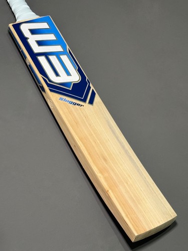 Slogger cricket bat - em,